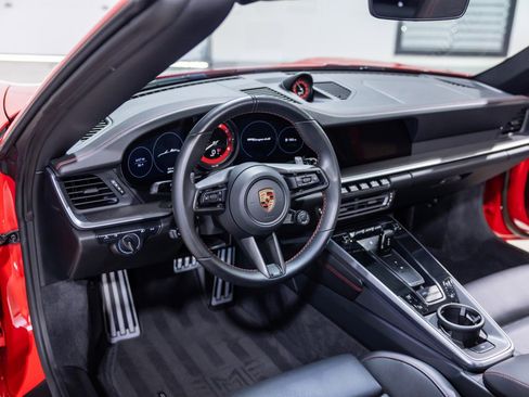 Used 2022 Porsche 911 AWD/4WD image 42