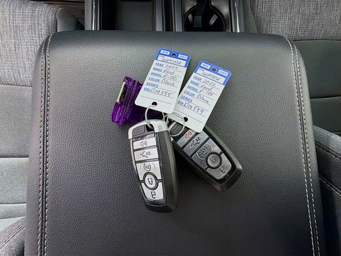 Used 2022 Ford F150 XLT w/ Equipment Group 302A High image 34