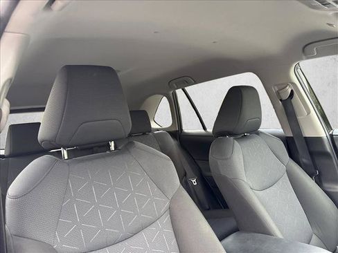 Certified 2025 Toyota RAV4 XLE FWD image 29