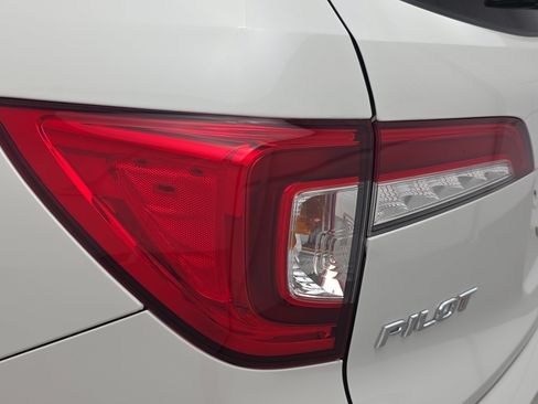 Used 2021 Honda Pilot Elite image 35