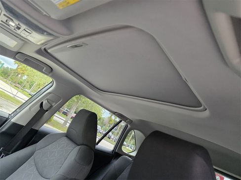 Used 2019 Toyota RAV4 XLE image 12