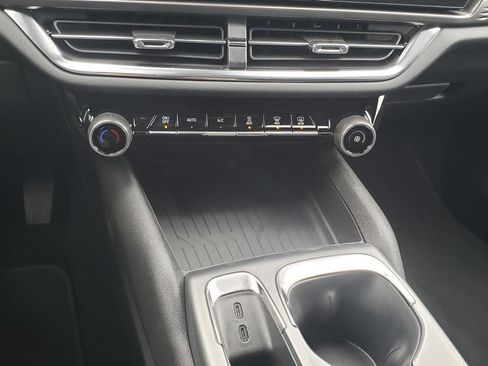 New 2026 Chevrolet Equinox EV LT FWD image 29