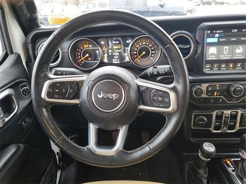 Used 2019 Jeep Wrangler Unlimited Sahara image 27