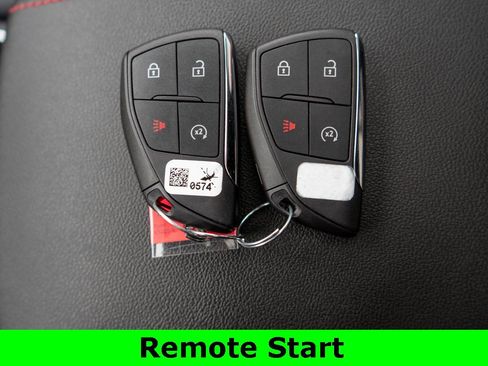 Used 2024 GMC Canyon AT4X image 27