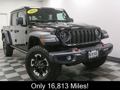 Used 2026 Jeep Gladiator Rubicon AWD/4WD image 2