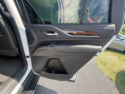 Used 2023 Cadillac Escalade Premium Luxury w/ LPO, Radiant Package AWD/4WD image 21