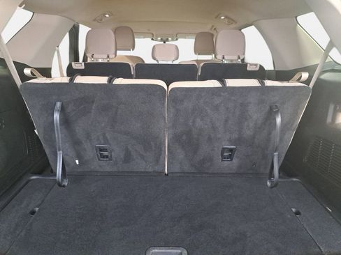 Used 2022 Ford Explorer Base w/ Class IV Trailer Tow Package image 15