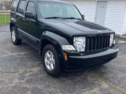 Used 2012 Jeep Liberty Sport AWD/4WD image 3