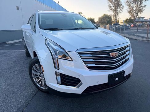 Used 2018 Cadillac XT5 Luxury w/ Driver Awareness Package AWD/4WD image 4