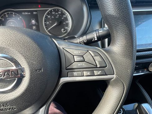 Used 2020 Nissan Kicks SV FWD image 16