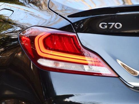 Used 2019 Genesis G70 2.0T Advanced w/ Sport Package image 10