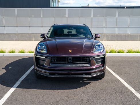 Certified 2026 Porsche Macan AWD/4WD image 6