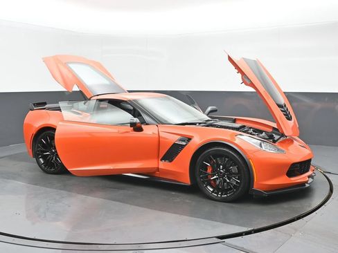 Used 2019 Chevrolet Corvette Z06 RWD image 35
