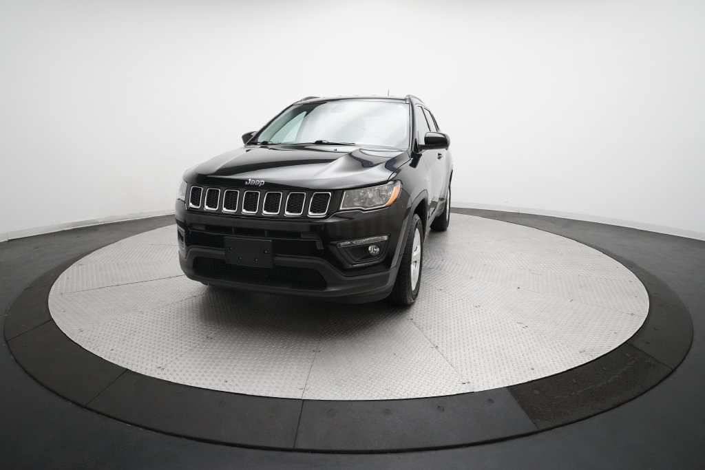 Used 2018 Jeep Compass Latitude w/ Popular Equipment Group AWD/4WD image 12