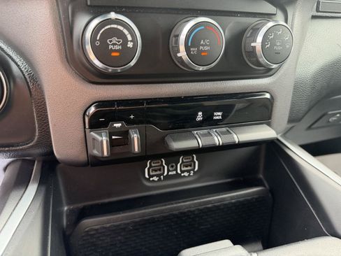 Used 2021 RAM 1500 Big Horn AWD/4WD image 15