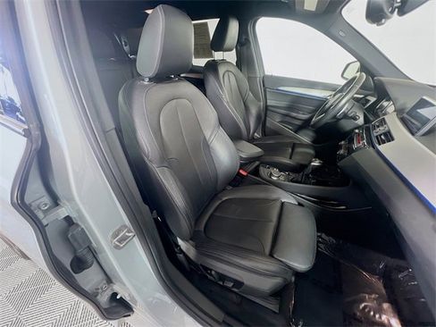 Used 2019 BMW X1 sDrive28i w/ M Sport Package image 29