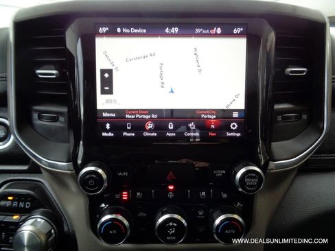 Used 2021 RAM 1500 Laramie image 17