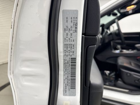 Used 2019 Jeep Grand Cherokee Limited AWD/4WD image 20