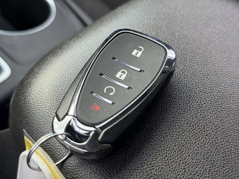 Used 2019 Chevrolet Equinox LT w/ Driver Convenience Package FWD image 35