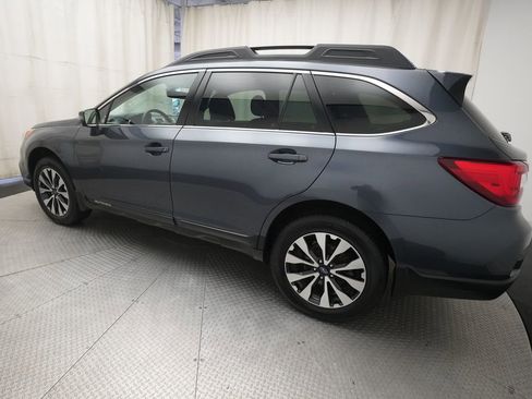 Used 2017 Subaru Outback 2.5i Limited AWD/4WD image 35