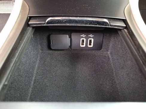 Used 2018 Lincoln MKC Premiere image 20