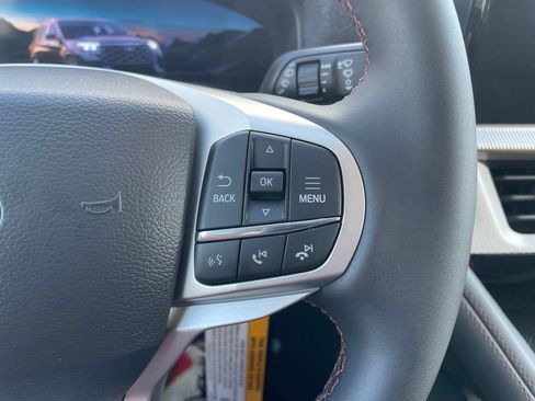 New 2026 Ford Explorer Active AWD/4WD image 19