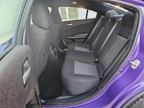 Used 2023 Dodge Charger SXT RWD image 19
