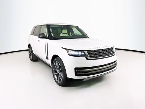 New 2026 Land Rover Range Rover SE image 3