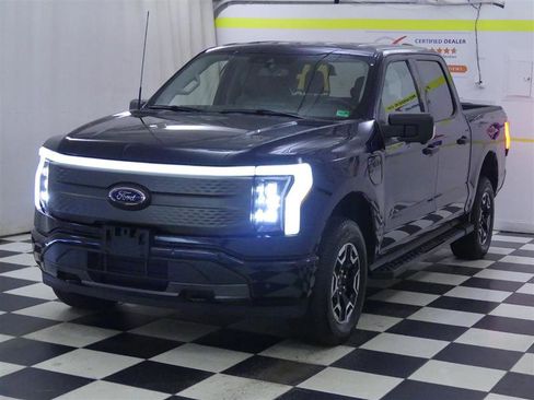 Used 2023 Ford F150 Lightning XLT w/ Tow Technology Package image 4