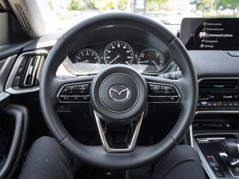 Used 2026 MAZDA CX-90 3.3 Turbo w/ Preferred Package AWD/4WD image 18