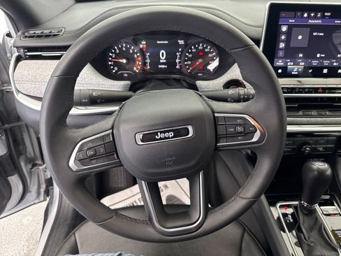 Used 2024 Jeep Compass Latitude AWD/4WD image 24