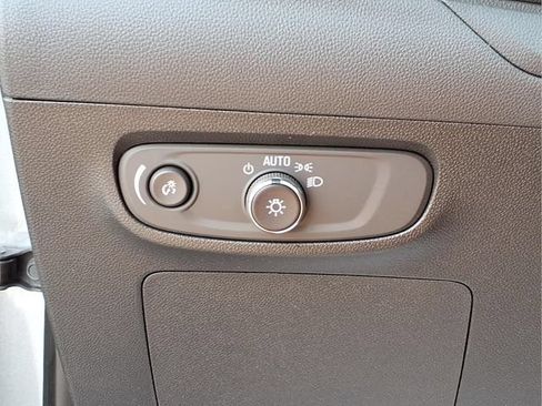 Used 2025 Buick Encore GX Preferred FWD image 13