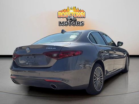 Used 2020 Alfa Romeo Giulia Ti AWD/4WD image 38