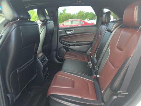 Used 2020 Ford Edge Titanium w/ Equipment Group 301A AWD/4WD image 6