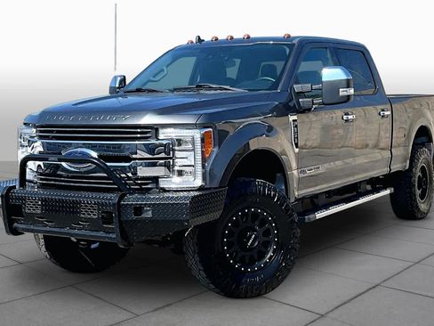 Used 2019 Ford F350 Lariat w/ Lariat Ultimate Package AWD/4WD image 35