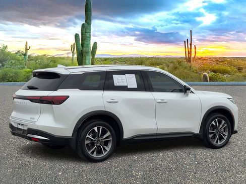 Certified 2026 INFINITI QX60 Pure w/ Cargo Package image 5