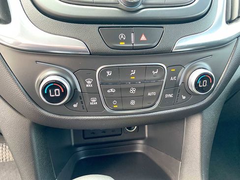 Certified 2022 Chevrolet Equinox LT image 17
