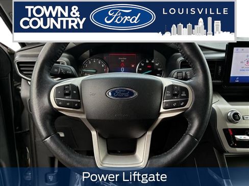 Used 2024 Ford Explorer XLT w/ Equipment Group 202A AWD/4WD image 10