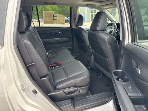 Used 2022 Honda Pilot Special Edition image 17