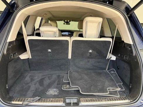Used 2022 Mercedes-Benz GLS 450 4MATIC image 21