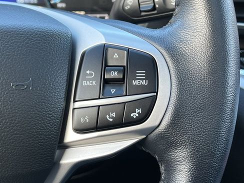 Certified 2022 Ford Explorer XLT w/ Equipment Group 202A image 23