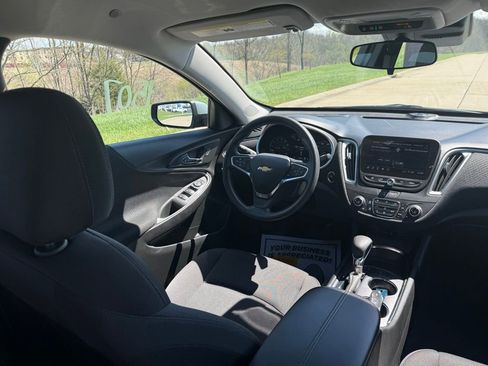 Used 2024 Chevrolet Malibu LT FWD image 20