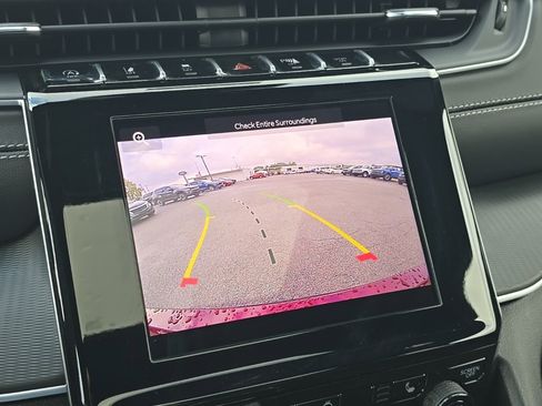 New 2025 Jeep Grand Cherokee L Altitude image 44