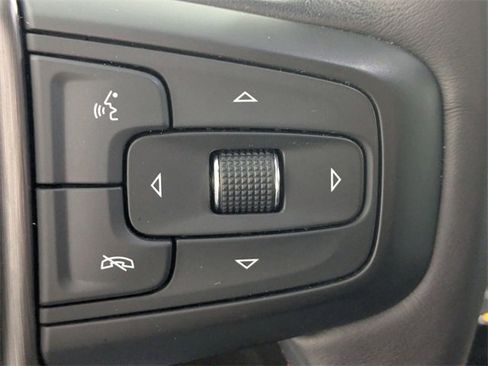 Used 2023 GMC Sierra 1500 AT4X image 18