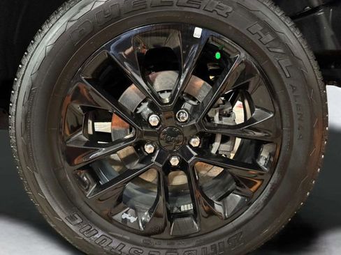 Used 2021 Jeep Wrangler Unlimited Sahara AWD/4WD image 33