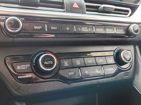 Used 2022 Kia Niro Touring Special Edition image 22