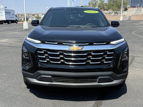 Used 2026 Chevrolet Equinox LT AWD/4WD image 3