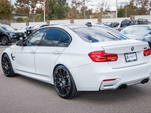 Used 2018 BMW M3 Base image 12
