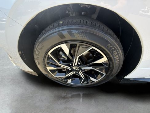 Used 2025 Hyundai Sonata SEL FWD image 28