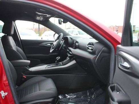 Used 2024 Dodge Hornet R/T AWD/4WD image 12